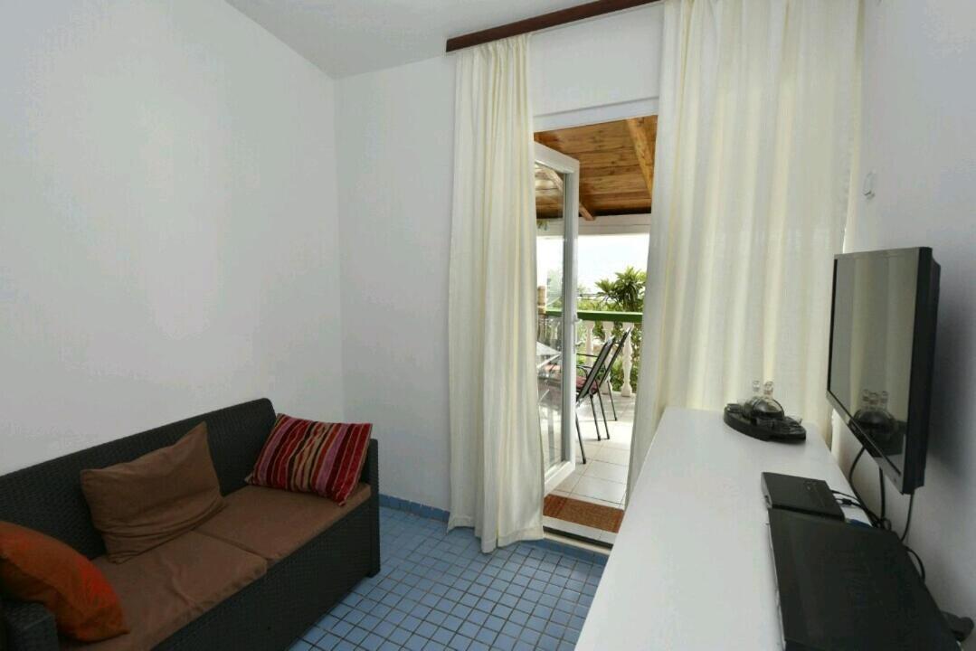 Apartman Zora Sukošan Eksteriør bilde